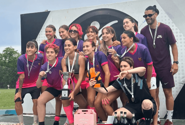 Equipo femenino OXEN campeón, 2024